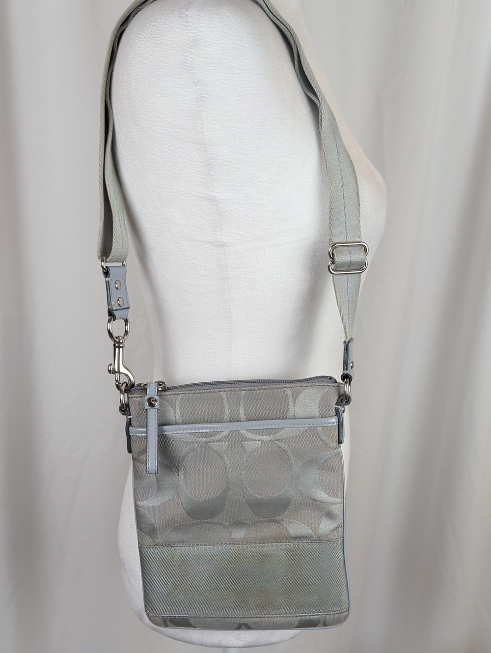 Coach Signature Canvas Crossbody Bag - Light Gray